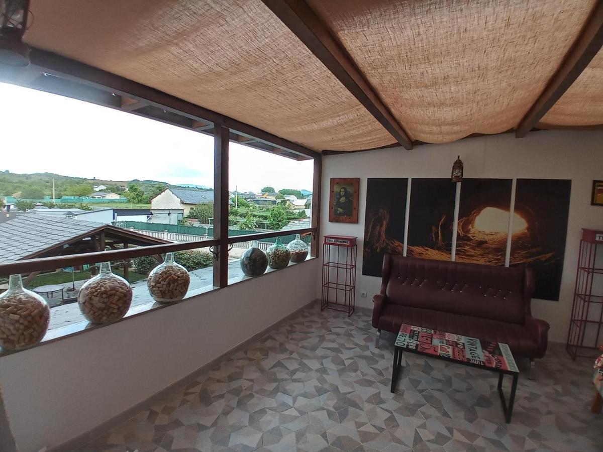 Albergue La Medina De Camponaraya Exterior photo